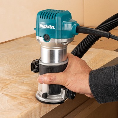 Vertikali freza MAKITA RT0702CJ su priedais