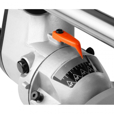 Koka zāģēšanas darbgalds ar lāzeru MAKITA LS0815FLN