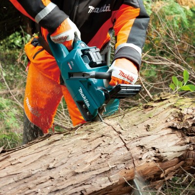 Akumuliatorinis grandininis pjūklas MAKITA UC011GZ 40V MAX XGT