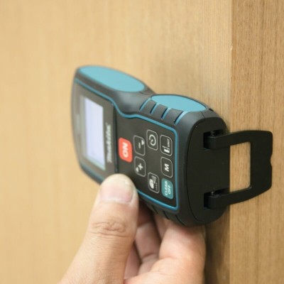 Lāzera tālmērs MAKITA LD080PI