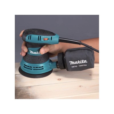 Ekscentriskā slīpmašīna MAKITA BO5031 ar koferi